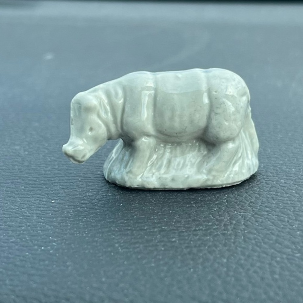 Wade Whimsie Rhinoceros Figurine in Pale Gray